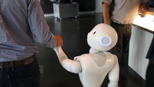 將圖片載入圖庫檢視器 ParaBOT. Rent-A-BOT. Softbank Pepper
